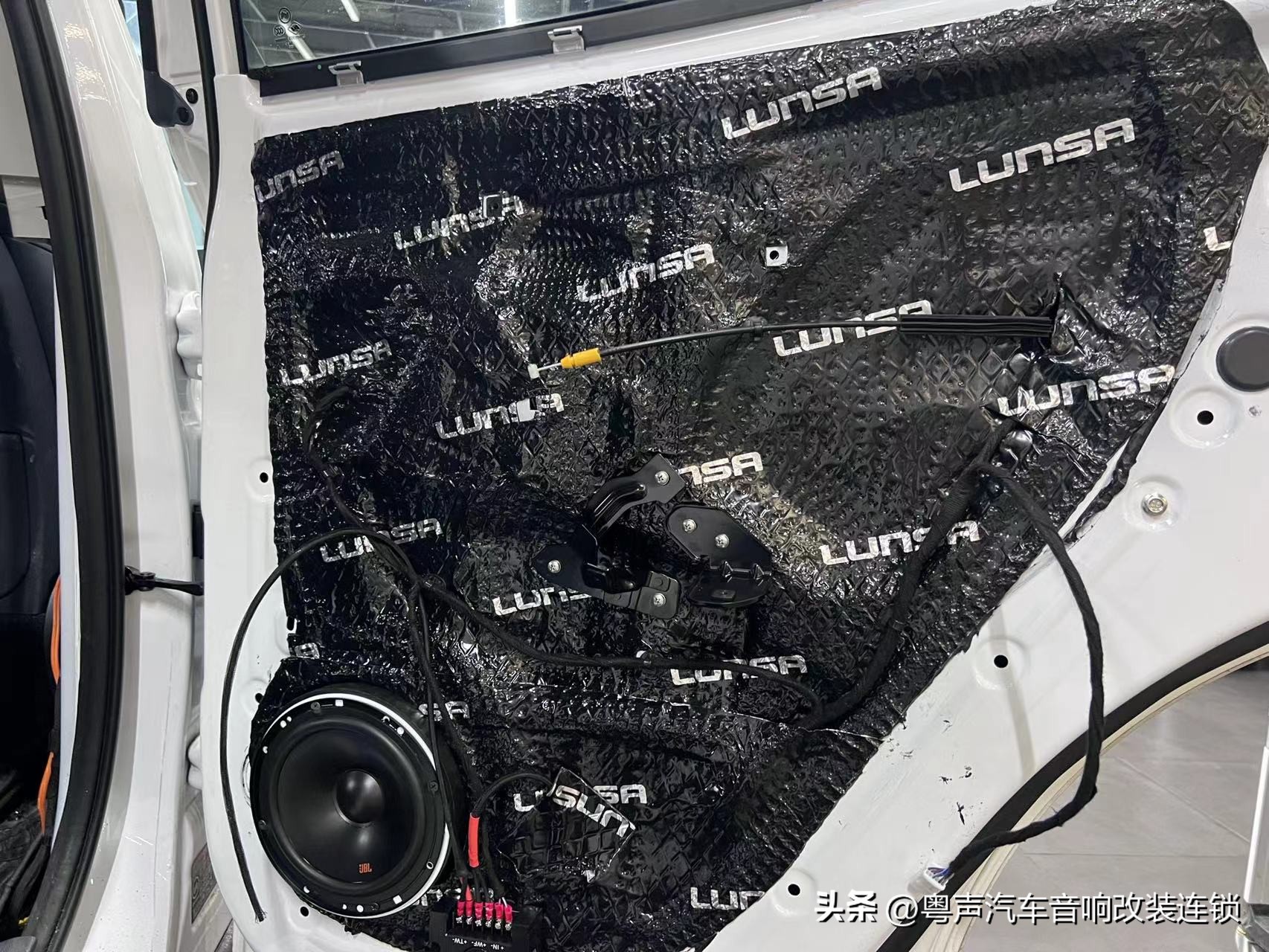 威马汽车ex5喇叭,威马ex5功放