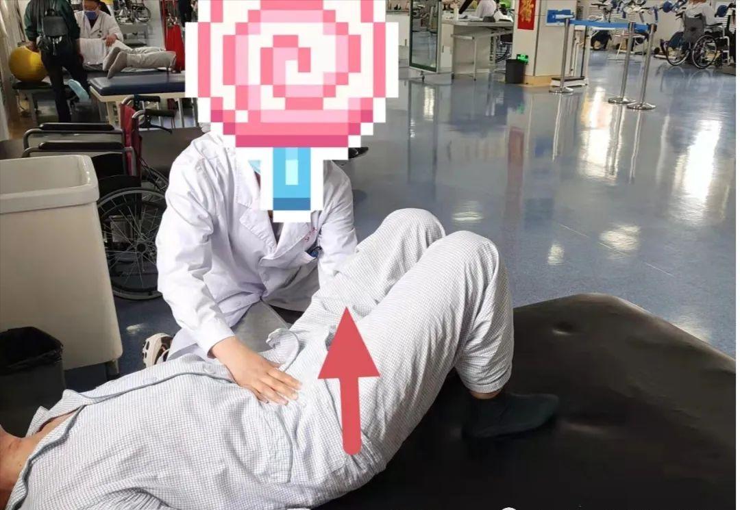 偏瘫肘关节伸不直怎样康复,偏瘫膝过伸走路不能屈膝怎么办