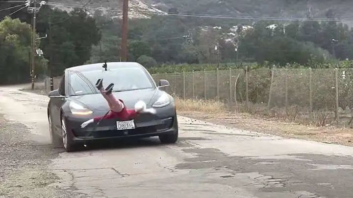 炮轰特斯拉原视频,特斯拉各种黑粉