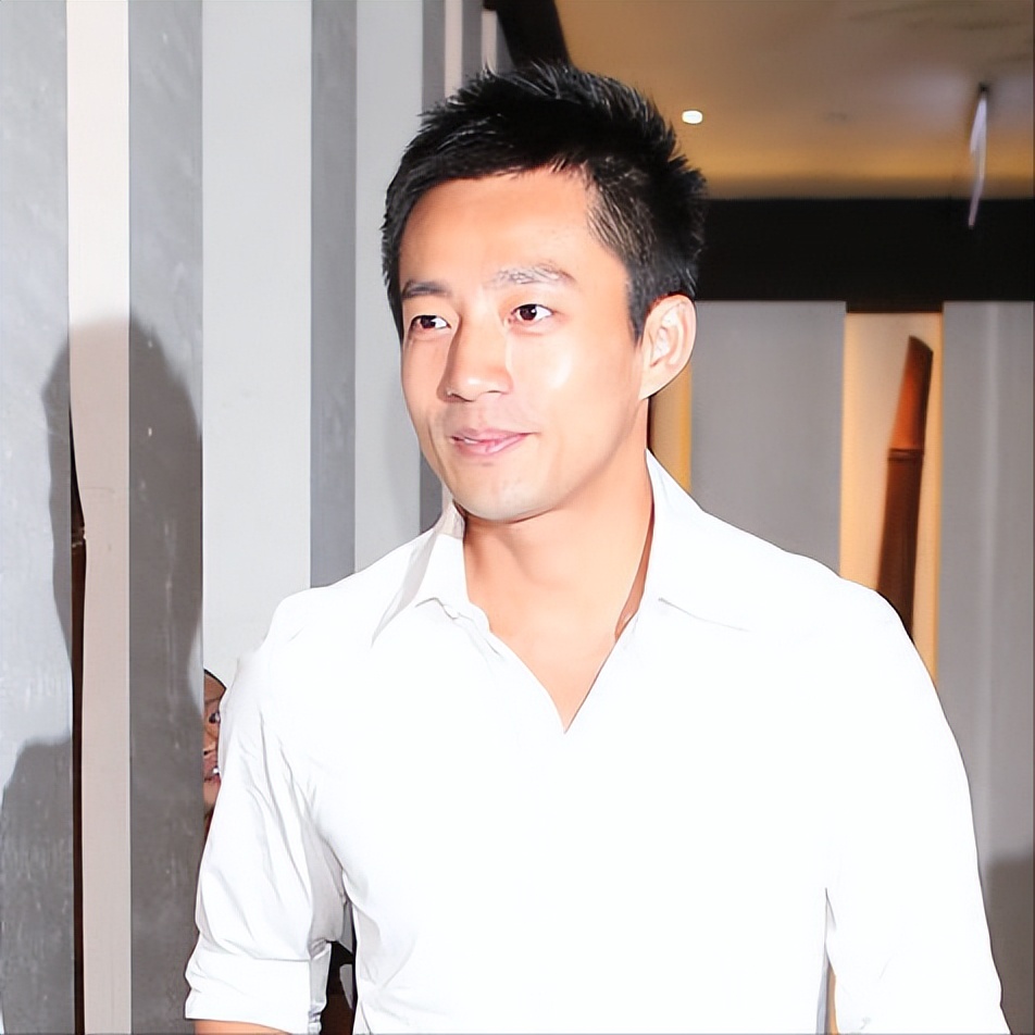 张兰信任的王伟忠首度发声，曝光与汪小菲、大S私下互动内容