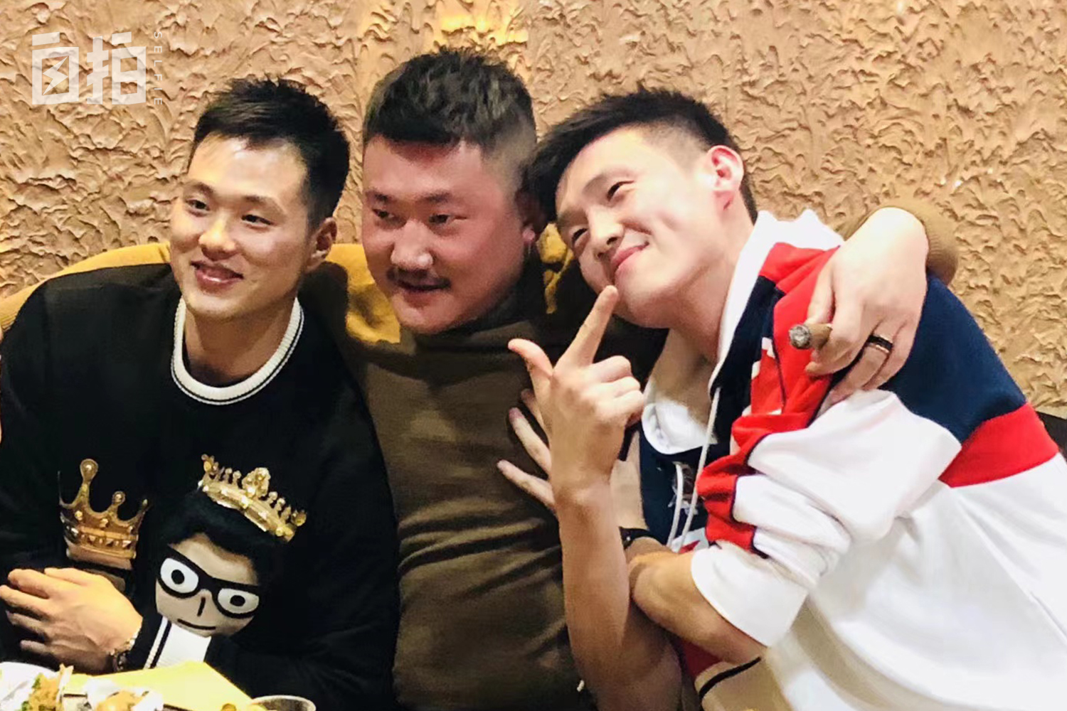 我，身高1.95米，16岁离开球队讨生活，在南非开持枪安保公司