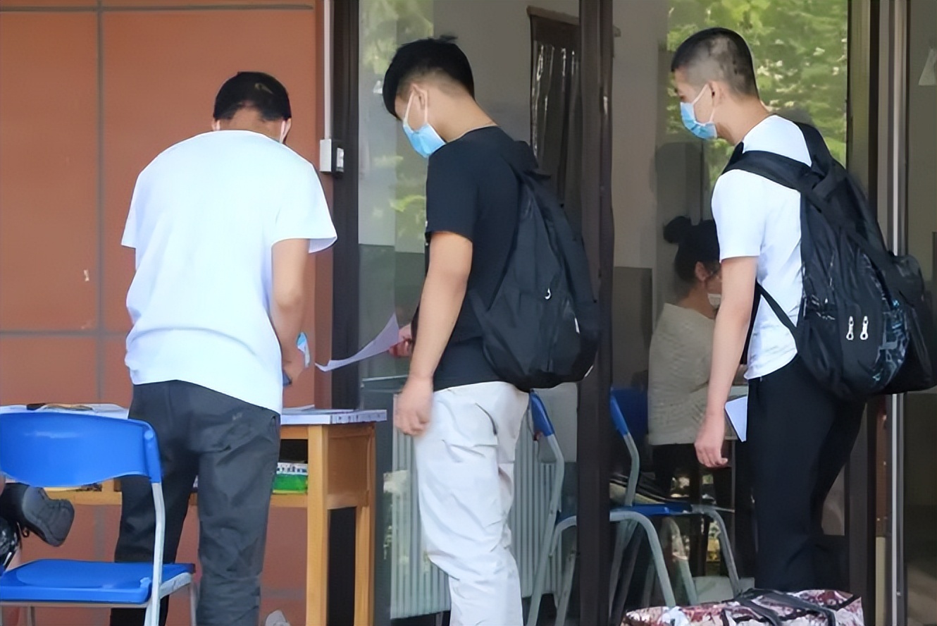 武汉大学读了四年才发现没录取,上了4年武汉大学没被录取