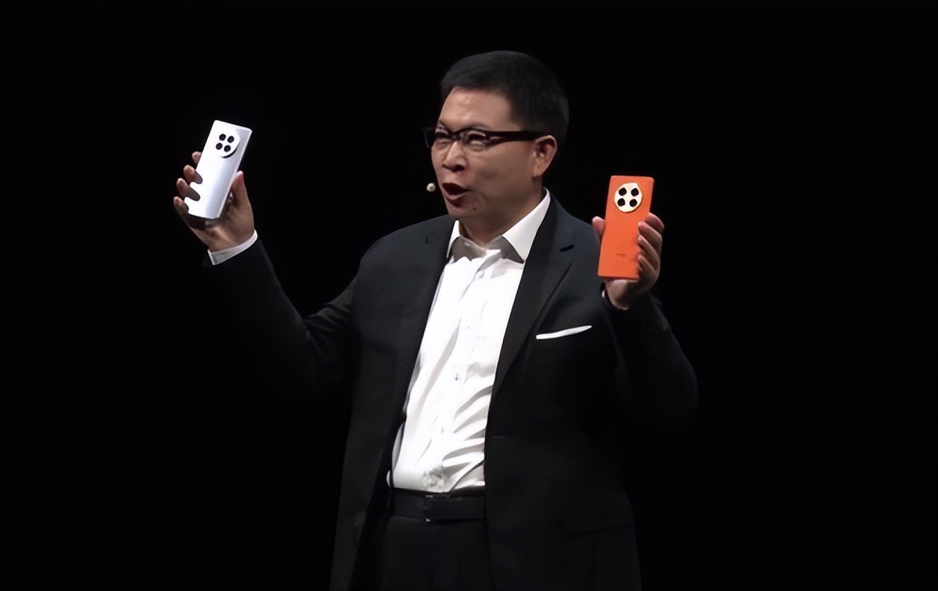 苹果21%的市场，拿走80%利润，国产机55%市场，仅7%利润