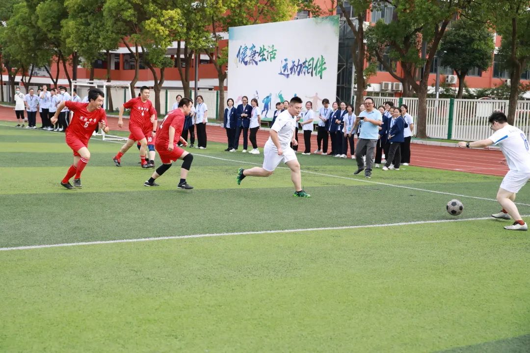 校园足球友谊赛高中,两市学校校级足球友谊赛