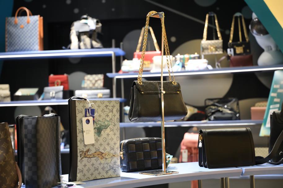 买奢侈品包包哪里最便宜,买大牌二手包包去哪里买