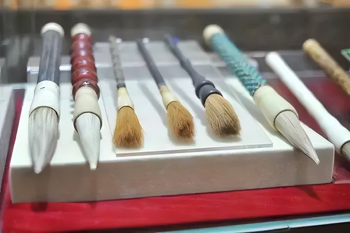 文房四宝笔墨纸砚用行书怎么写,文房四宝笔墨纸砚日积月累意思