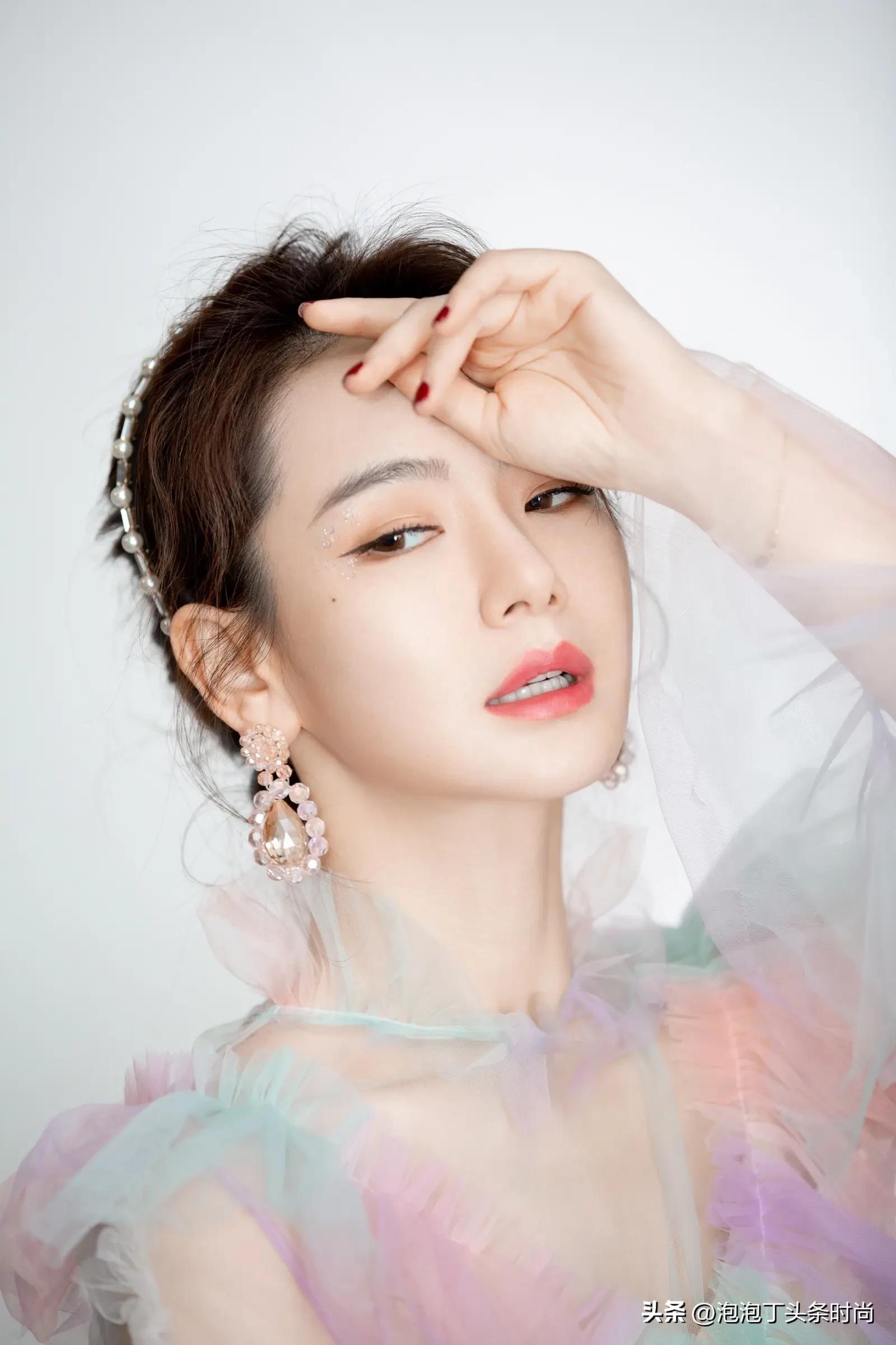 女明星妆后对比照,女明星妆前后效果对照表