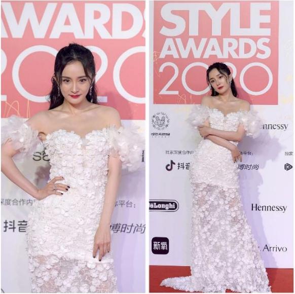 杨幂露脐装时尚,杨幂穿黑色露脐装现身机场