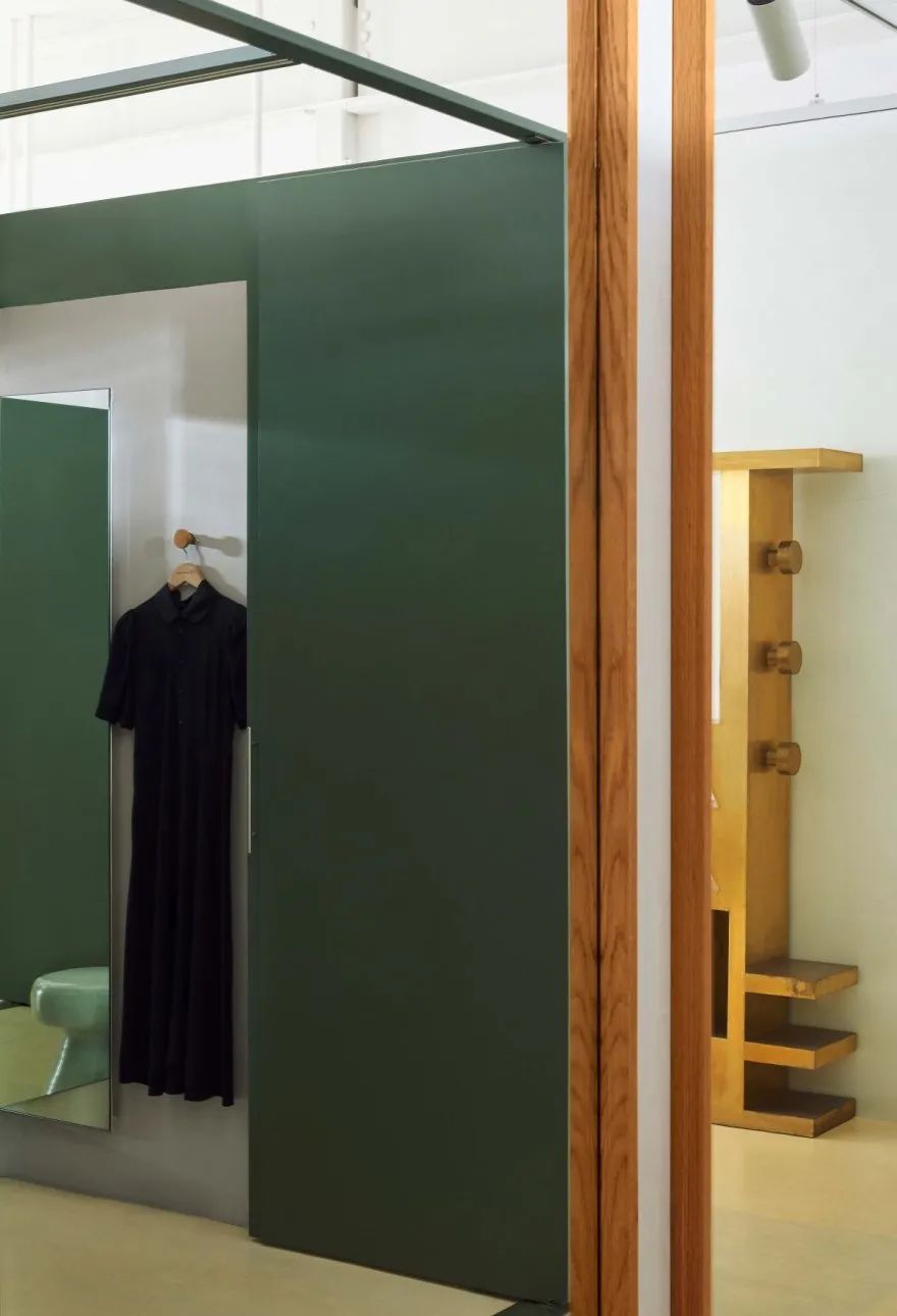 澳洲女装店设计,leemathews服装