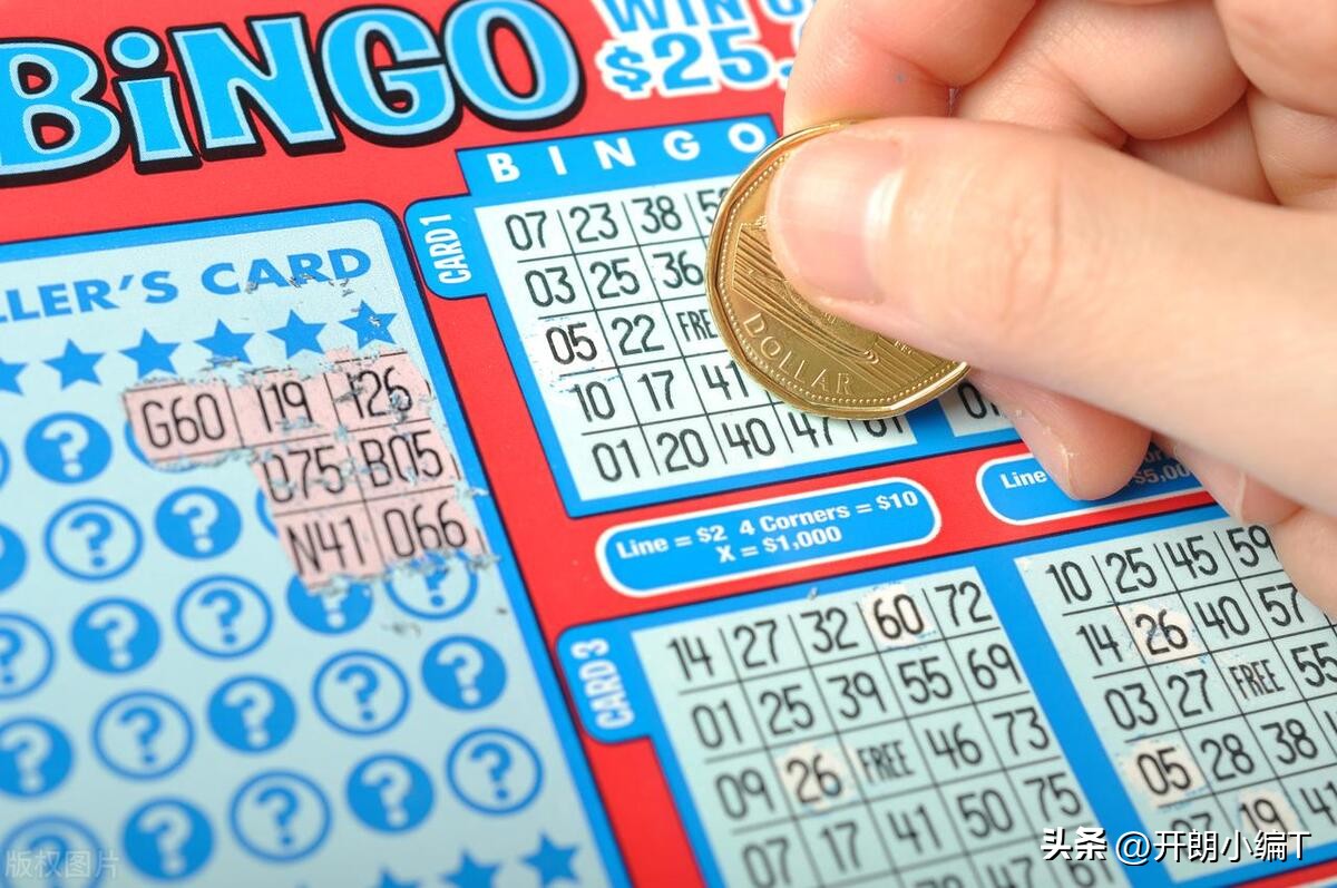 女子过生日闺蜜送10万元刮刮乐,10块钱刮刮乐中奖25万