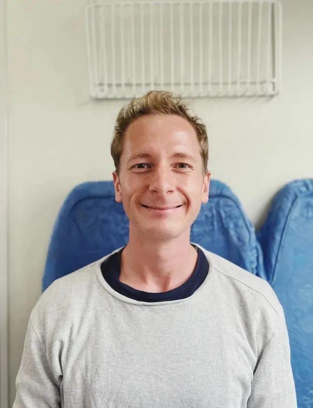 在老挝坐高铁,在老挝的中国高铁