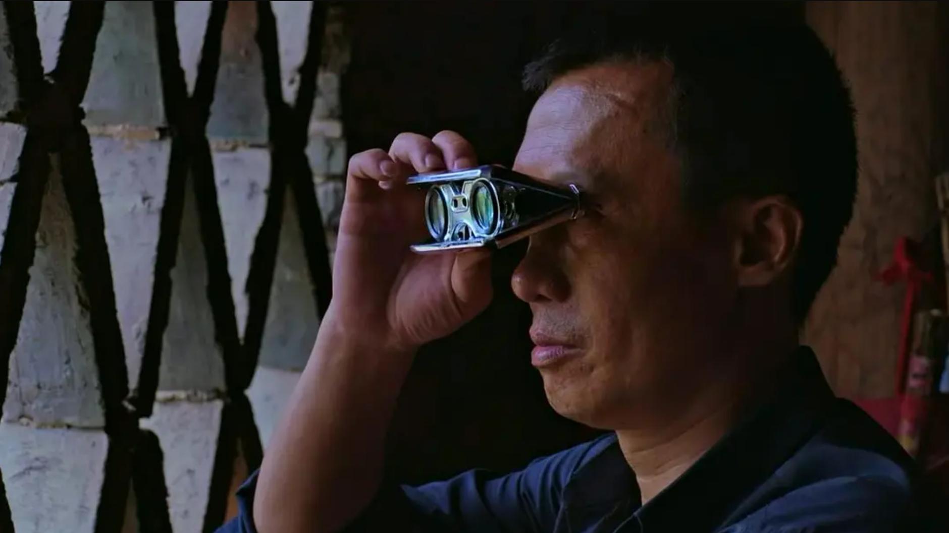 “席卷”整整三代中国人,这个日本男人给我们灌了什么*魂迷**汤?