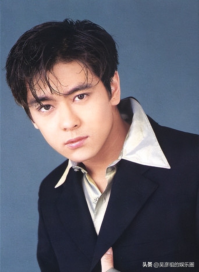 推荐一下娱乐圈中比较帅的男明星,娱乐圈里英气迷人的男星