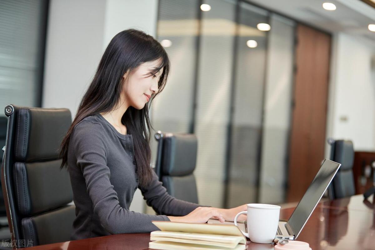 宝马冰激凌事件持续升级,宝马冰激凌推人事件