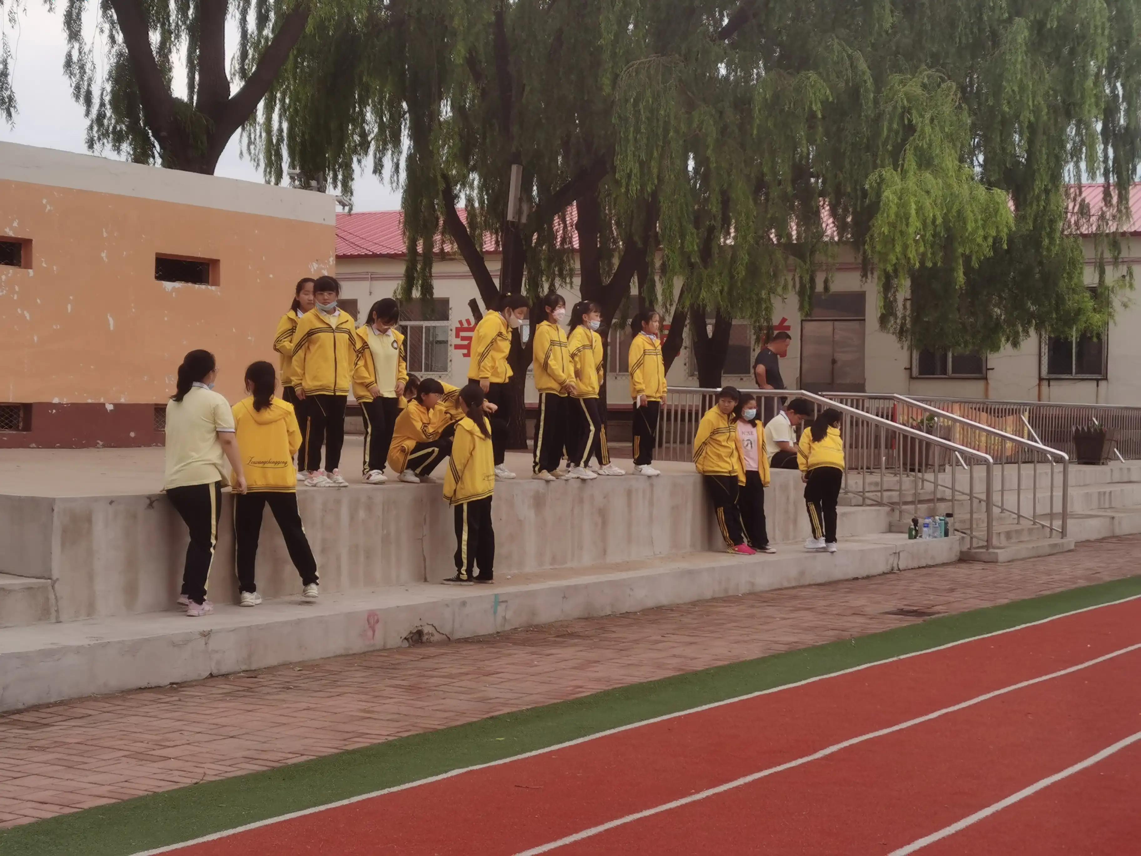 激扬青春足球赛,激情足球活力校园