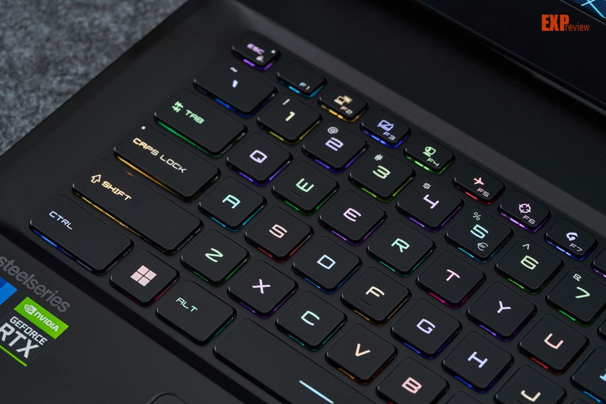 微星冲锋坦克ProGP76游戏本评测：光追战场的大火力输出位