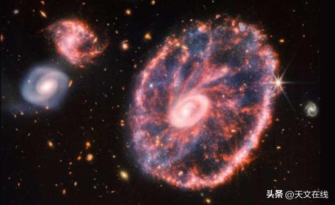 金属匮乏，冷氢充盈，*猫猫躲**星系还有什么特性等待发掘