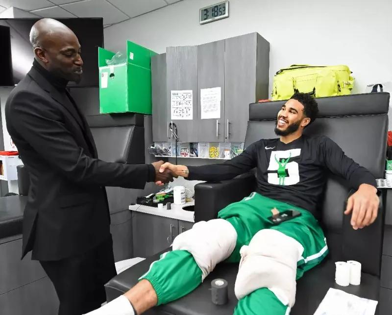 我凯5号球衣退役,我真没想到能够横扫篮网!我以为至少要打6场的