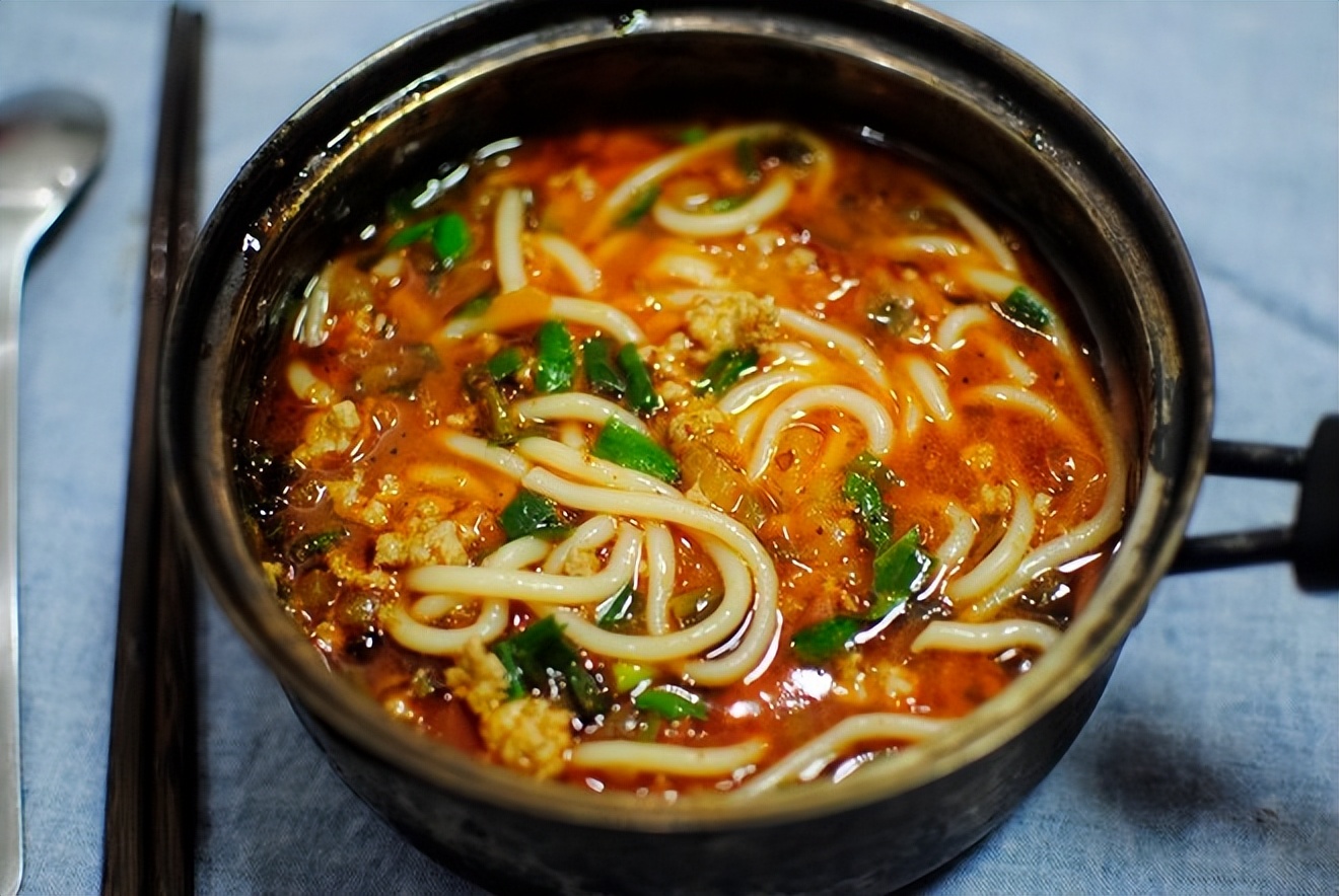 过桥米线发展现状,过桥米线为什么很少人卖了