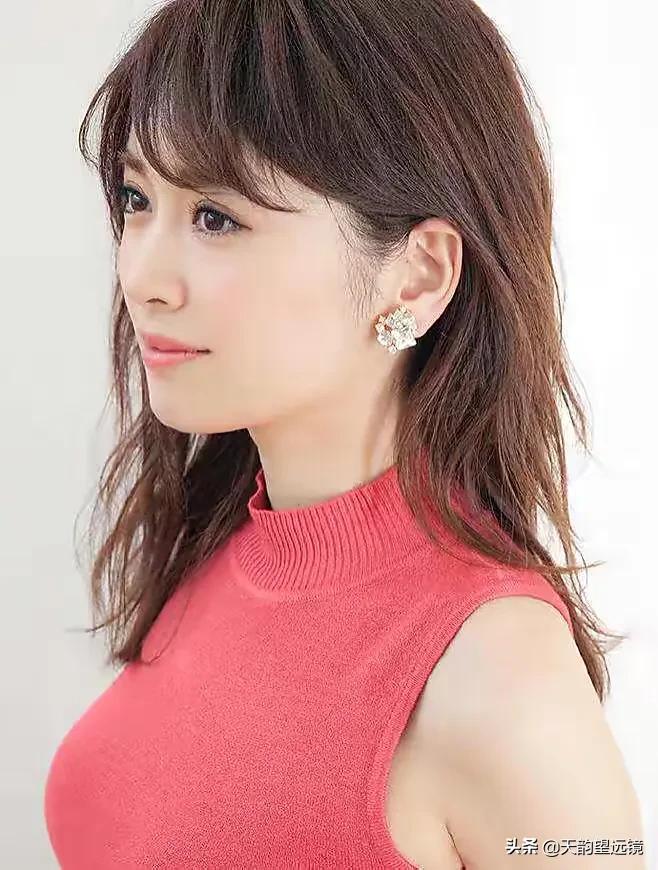 泉里香最新写真,泉里香年轻写真图片