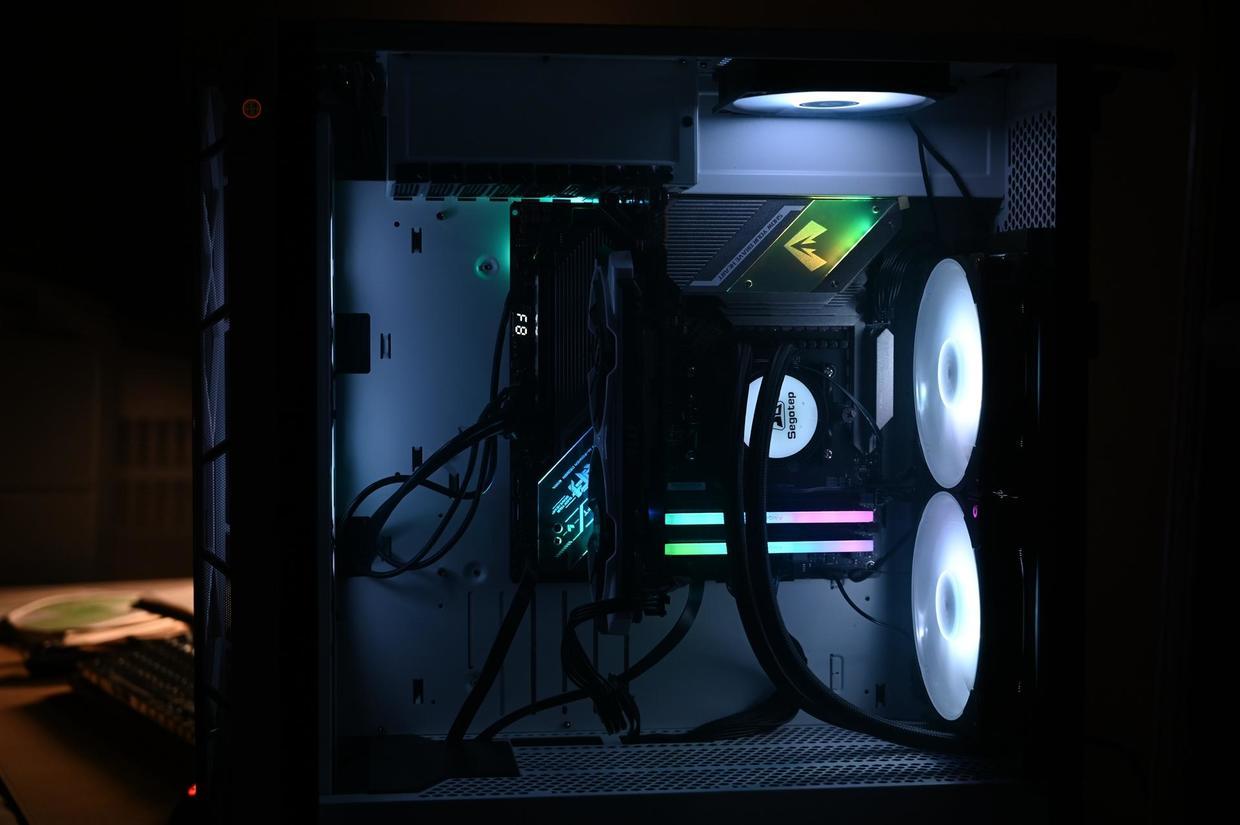 40度高温天注意防暑,40度的高温天气注意防暑