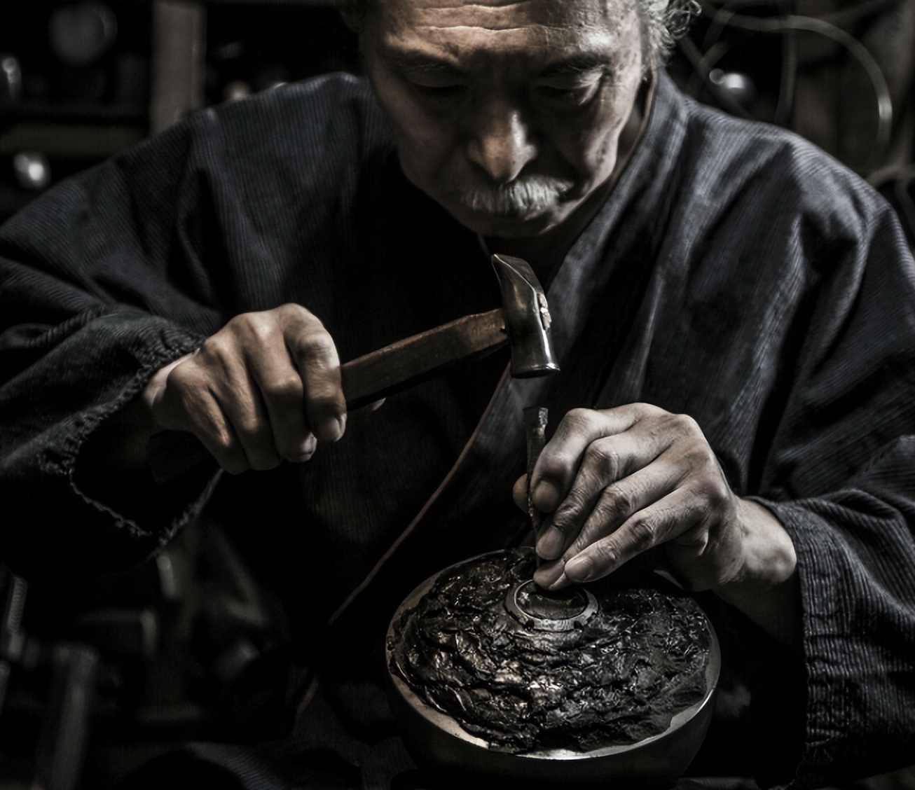 2018卡西欧g-shock经典黑金手表,卡西欧g-shock黑金适合什么年龄戴