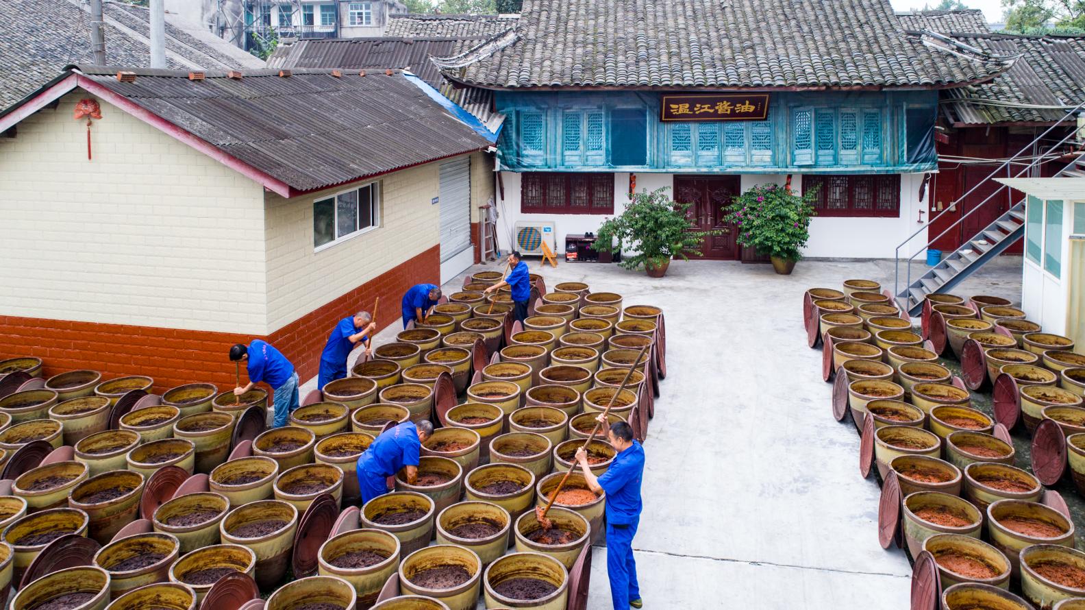 手工定制衣服的魅力,手工制作感受传统工艺的魅力