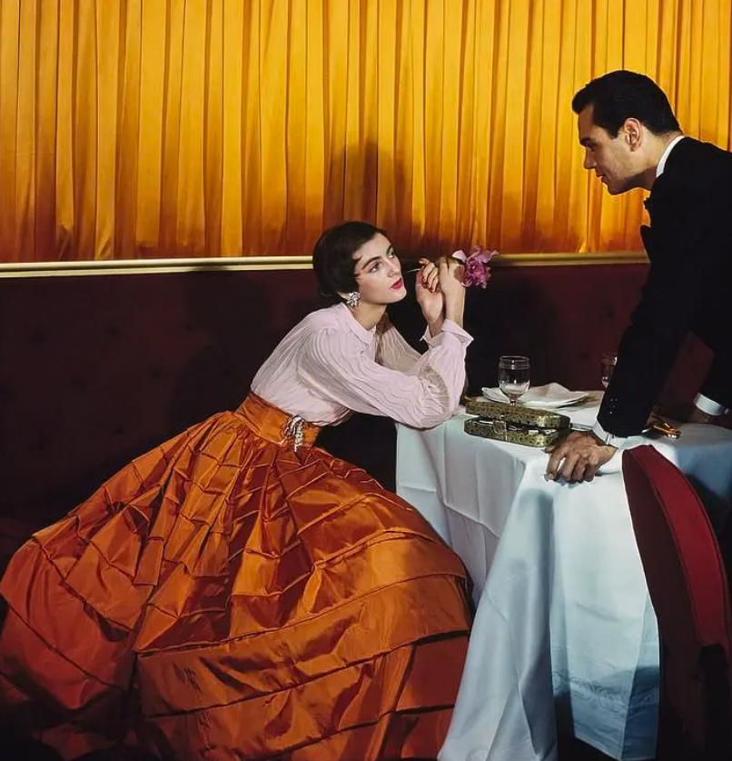 名模卡门的短发照,名模卡门年轻照片