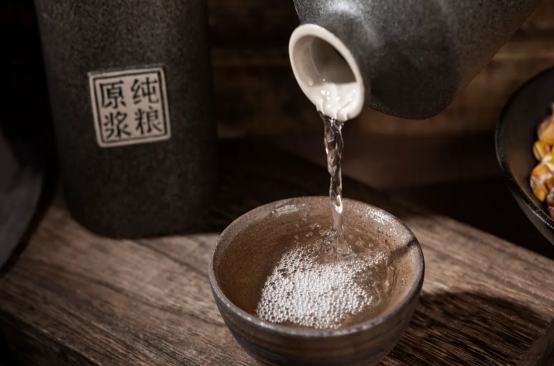 年龄越大酒量越差怎么回事,酒量越喝越差怎么调整