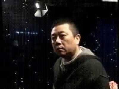 *窥偷**别人隐私，怎么就成了正义的化身，周杰伦的话都忘了吗？