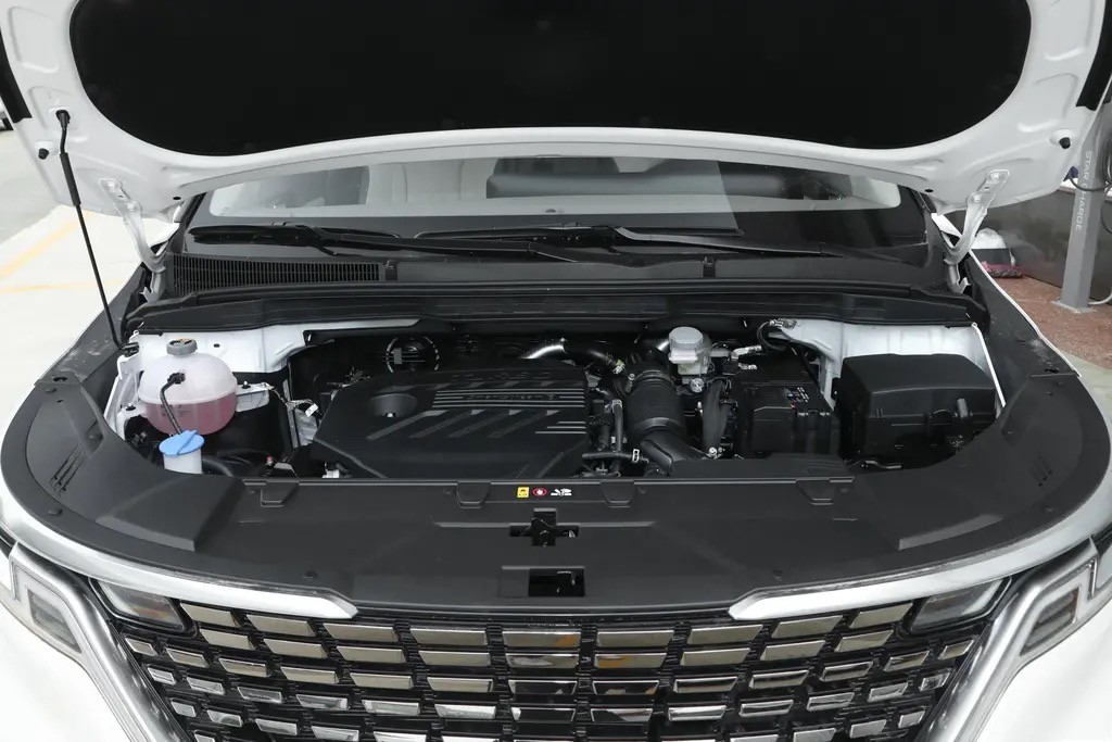 国产新一代起亚嘉华实车首次曝光,试驾起亚嘉华顶配版