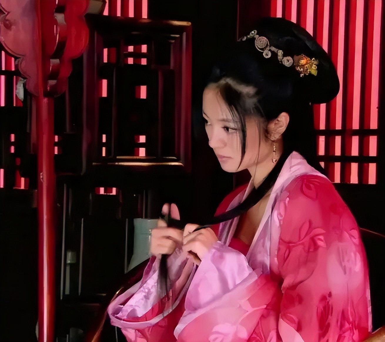 鸡你太美为什么会成为烂梗,鸡你太美是什么网络烂梗