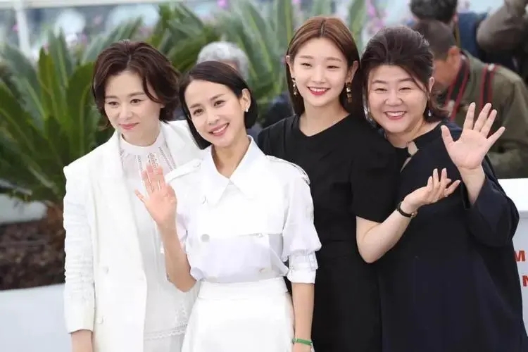 电影票房排行榜日韩,中日韩票房排名