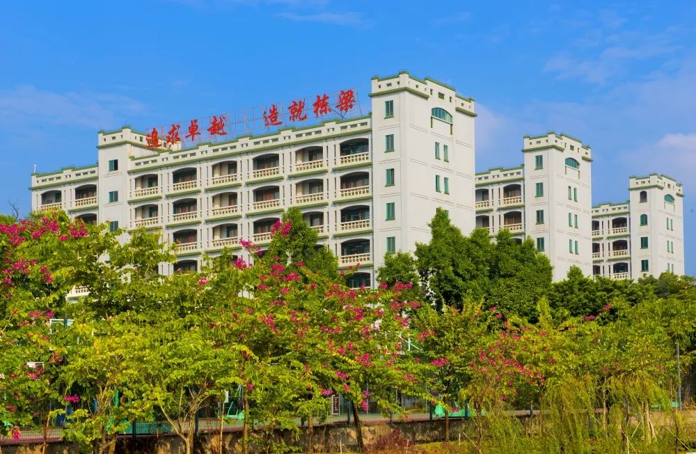 2021年佛山一中录取分数线,佛山一中每年高一招多少名指标生