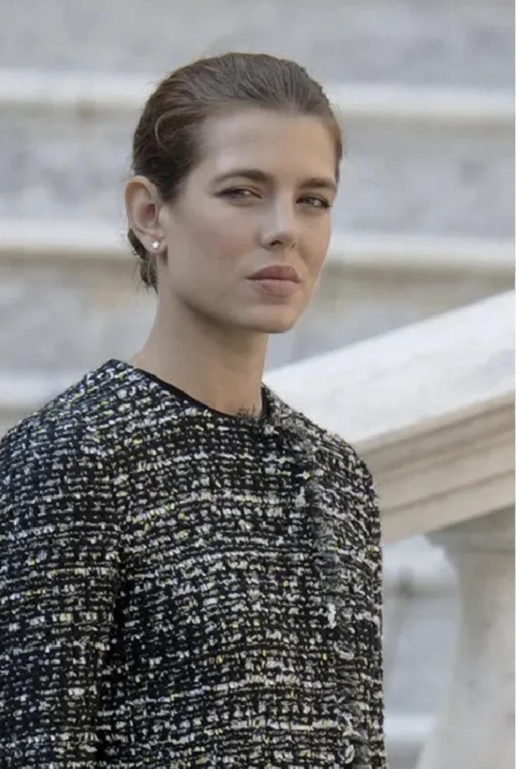 这个摩洛哥公主才是老钱风的代表吧?低调有质感,骨子里透着贵气