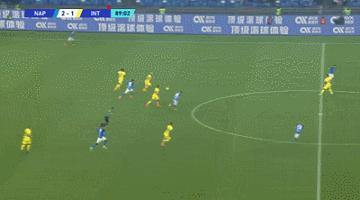 国米欧冠之路战术,国米40米中场吊门