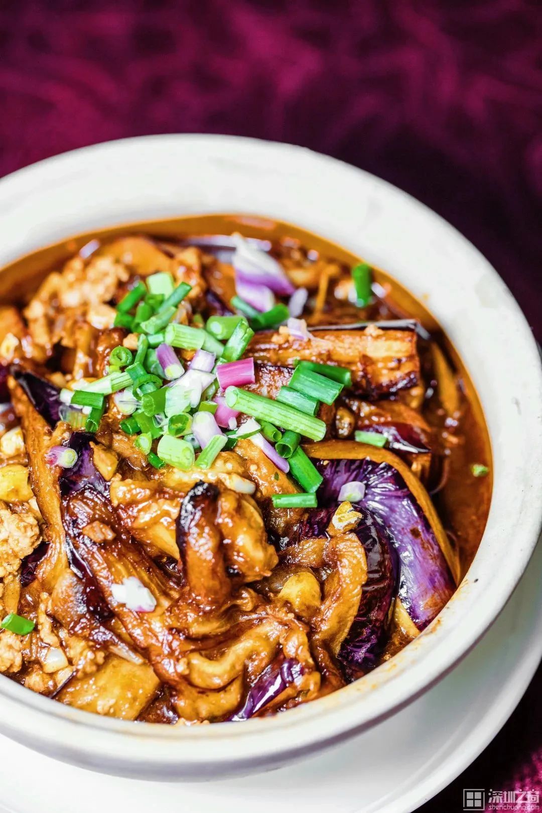 80年代的职工食堂,40年前的职工食堂