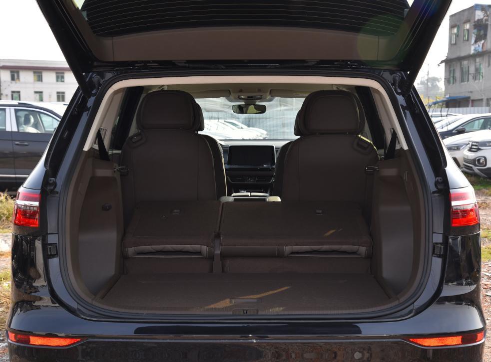 纯家用gl8与威然怎么选,2021款威然和gl8哪个更值得入手