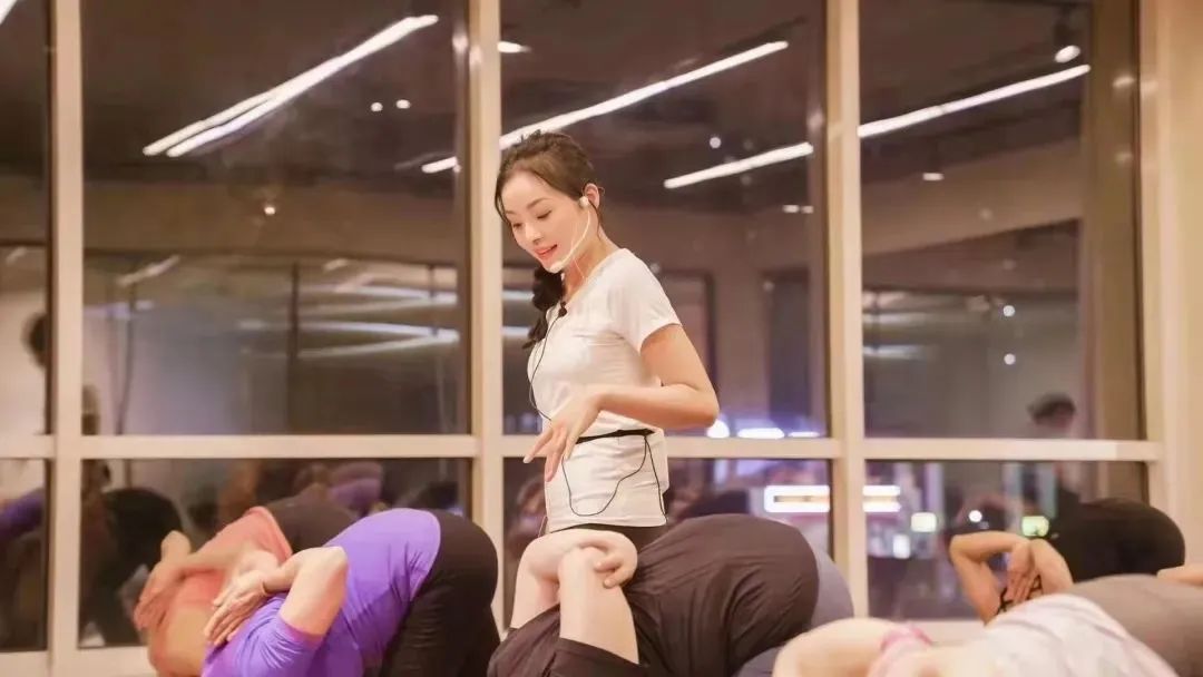 82家店，全军覆没！瑜伽老大，倒在胜利前夜
