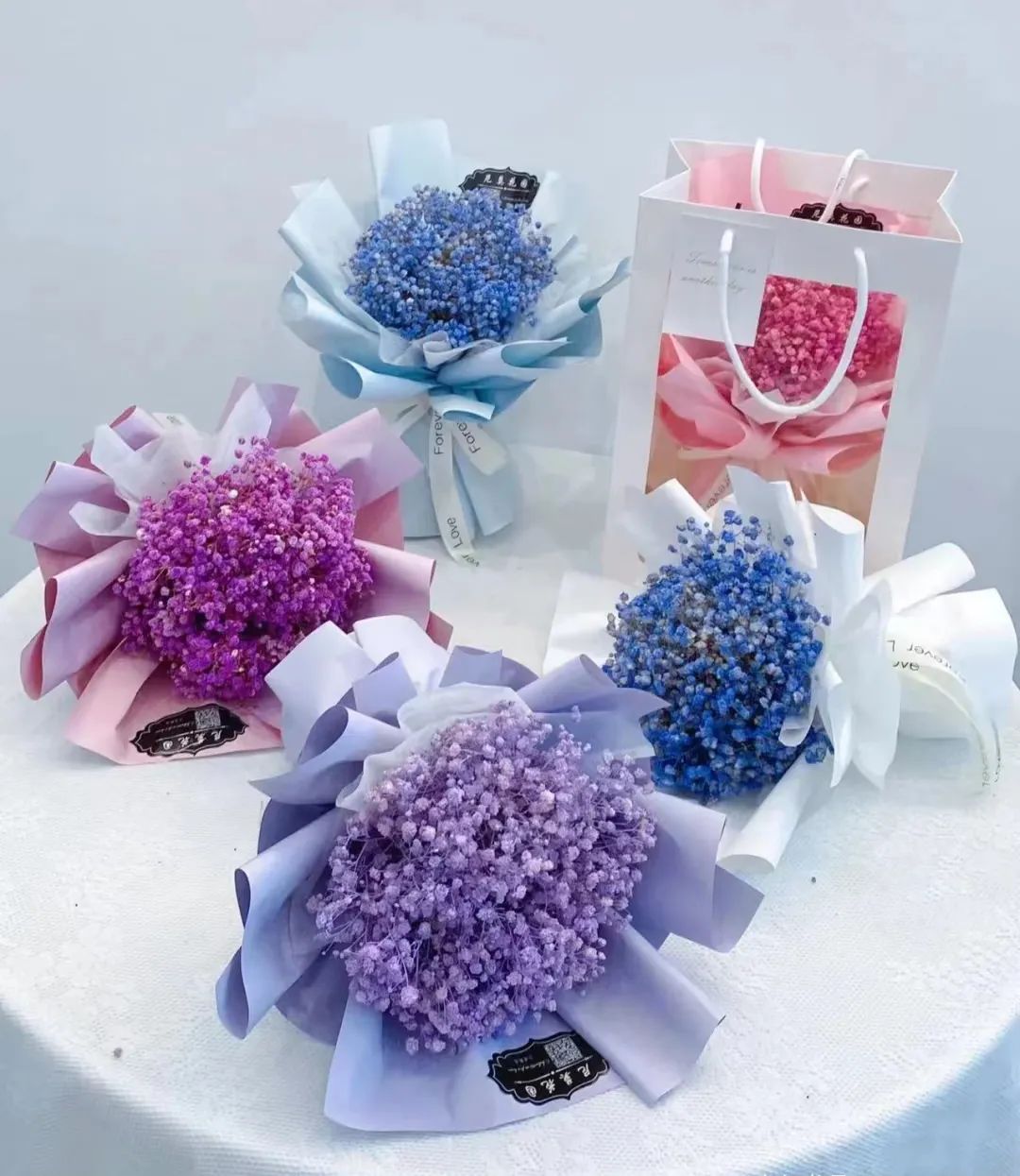 那些没说出口的话就留在心里,那些没说出口的话就藏在心里吧