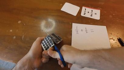 4+4怎么样才能等于四,4+4是不是等于八