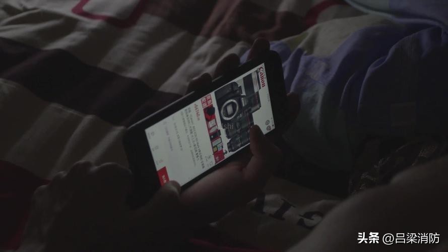 边看手机边充电会炸吗,边玩手机边充电爆炸炸到手