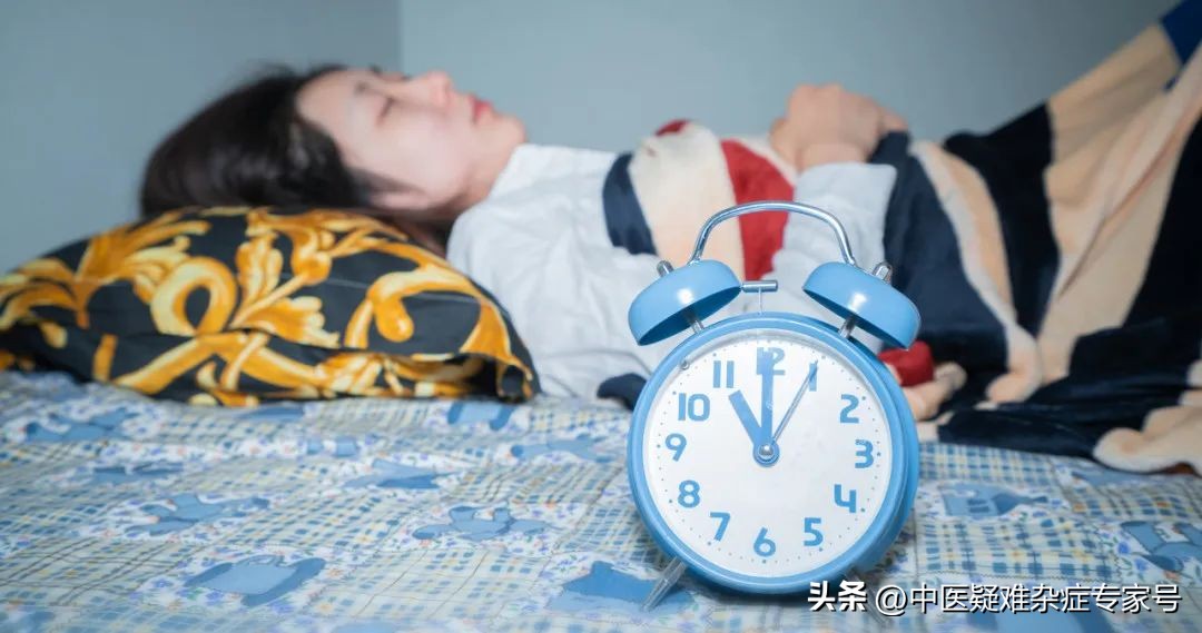 看到床就想睡觉是怎么回事,每天一沾床就困是什么原因