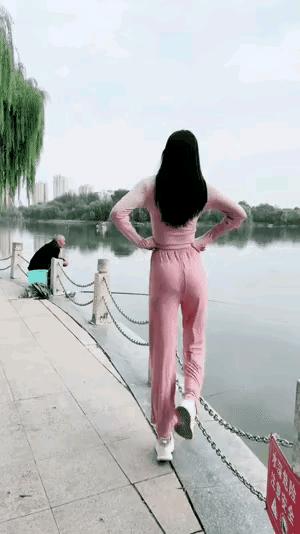 48岁林志玲打扮越来越像日本贵妇,林志玲日本范十足