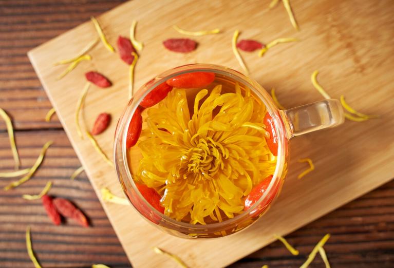 女人改善气色的花茶,女性秋冬季节喝的美容养颜茶