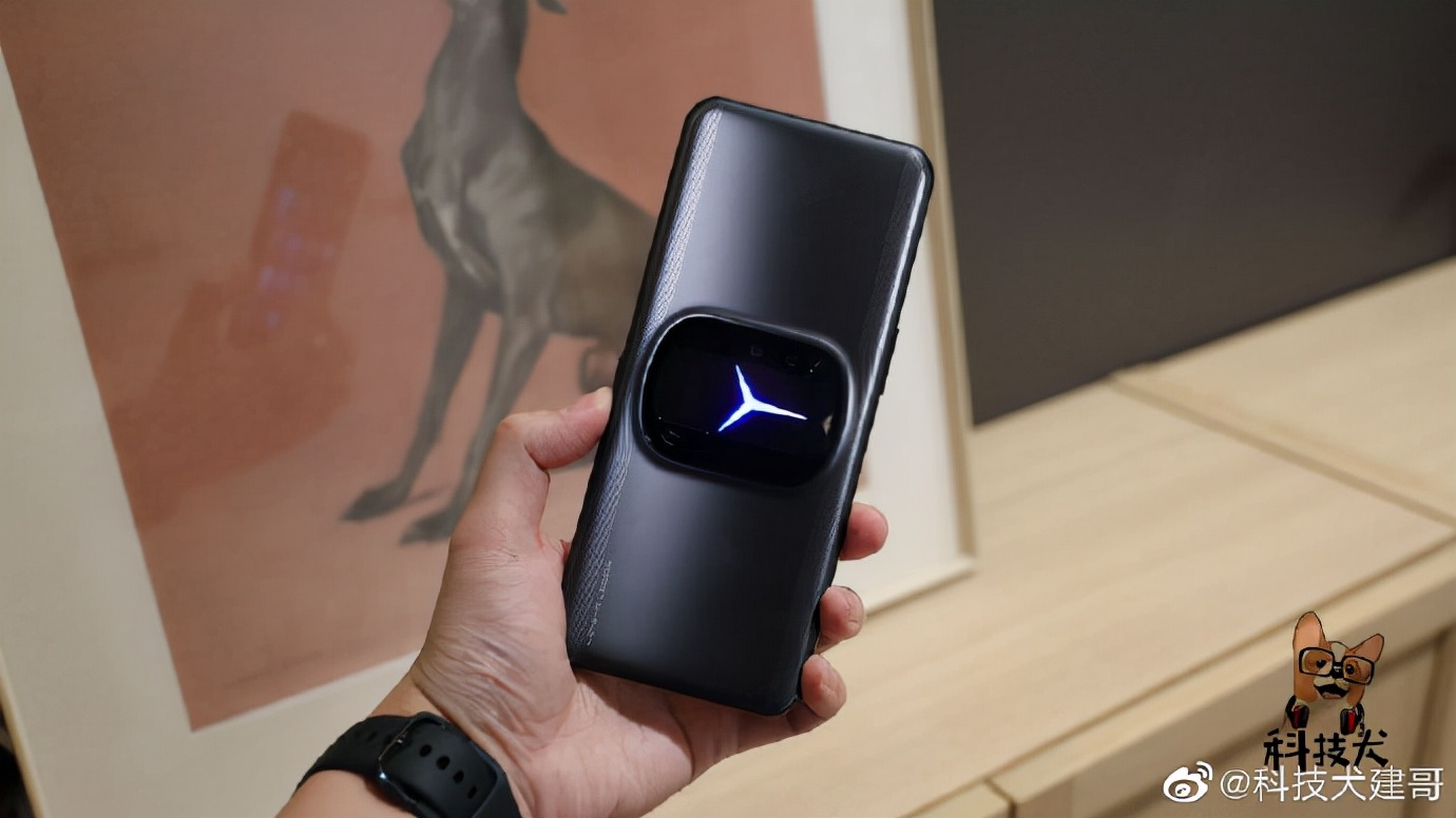 拯救者y90电竞手机和红魔,拯救者y90手机对比红魔7pro