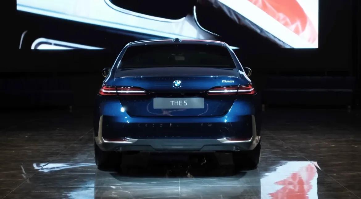 新款宝马520i,全新宝马520i