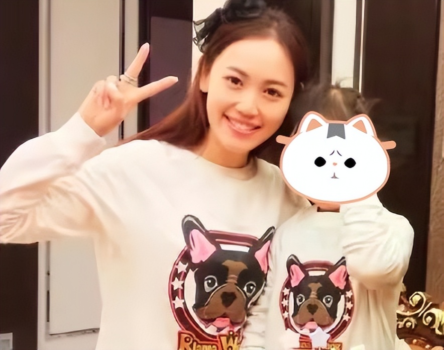 王宝强冯清罕见现身,王宝强最近与冯清的关系