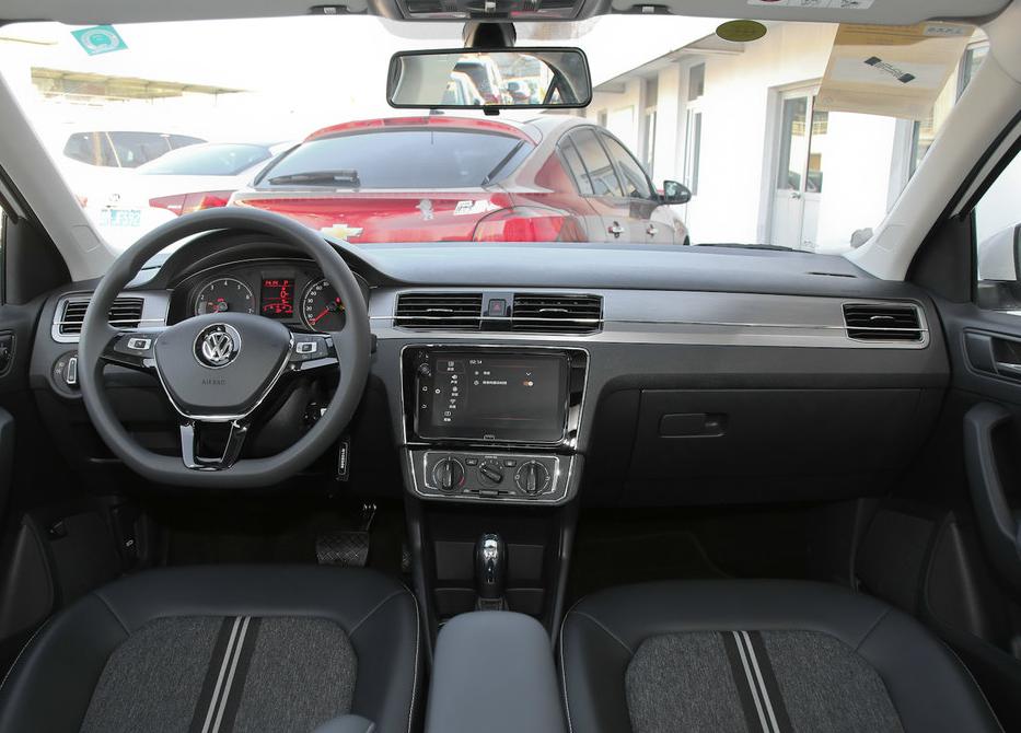 便宜省油耐用的家用车5万左右,便宜实用的大众汽车