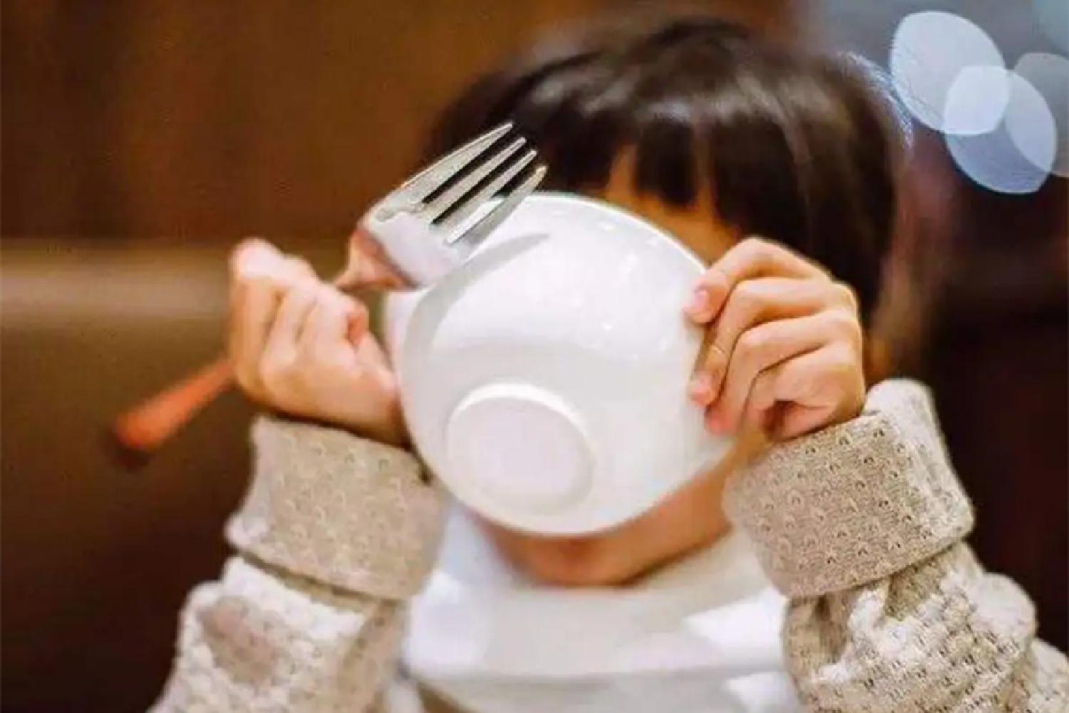 孩子多大开始吃盐和糖,孩子多大可以吃盐